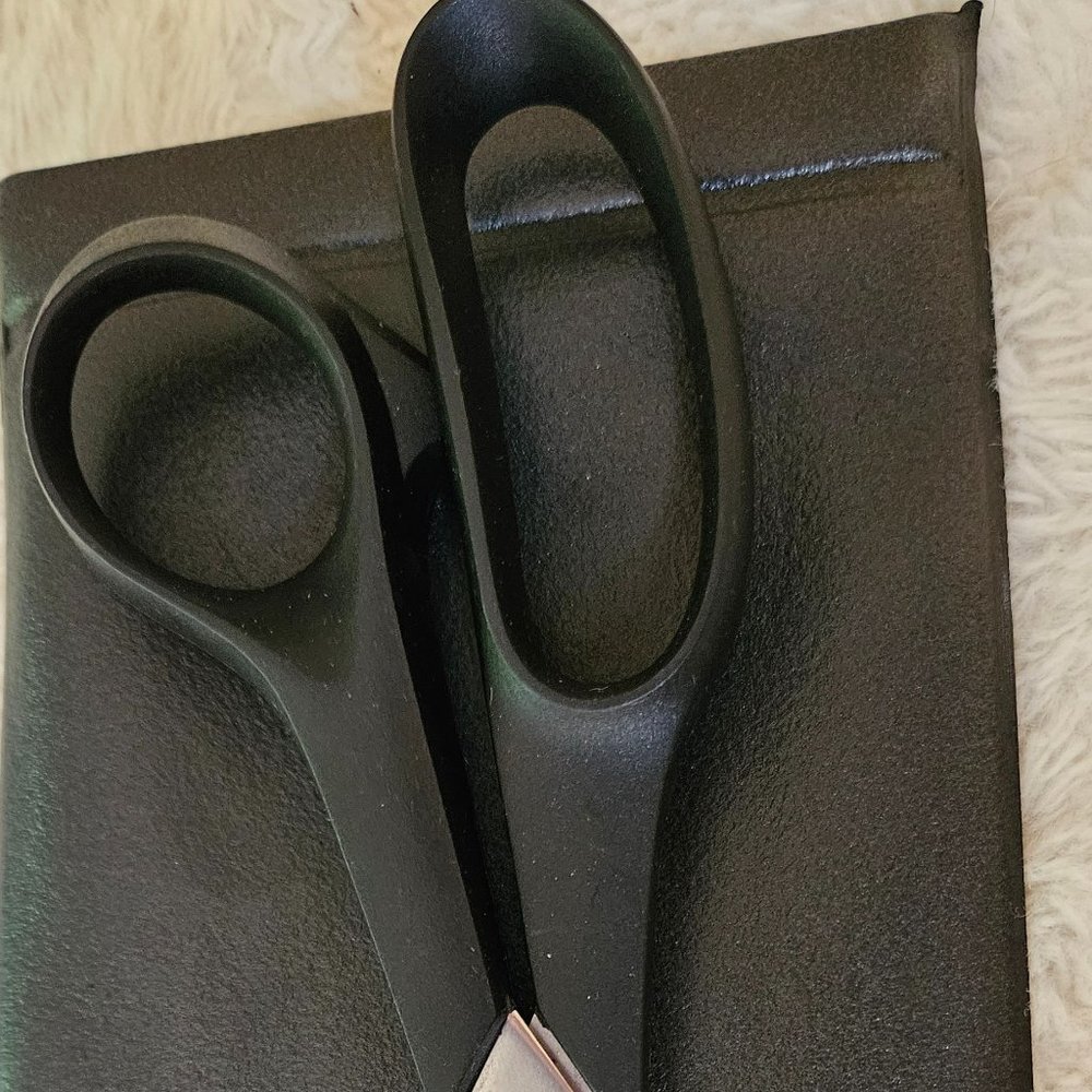 Mundial Scissors - Picture 2 of 3